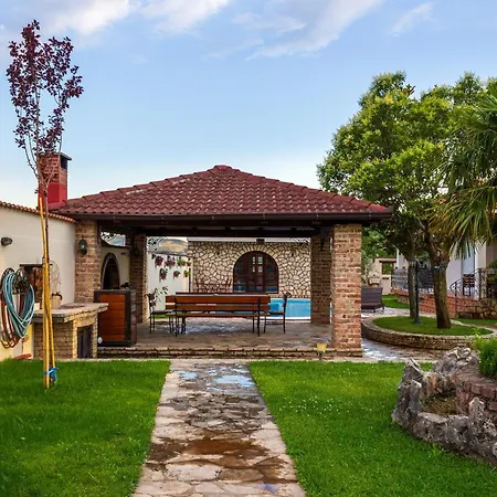 Flower Garden Villa *