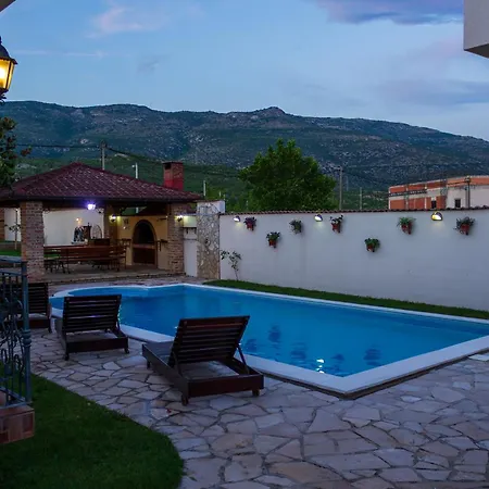Flower Garden Villa *